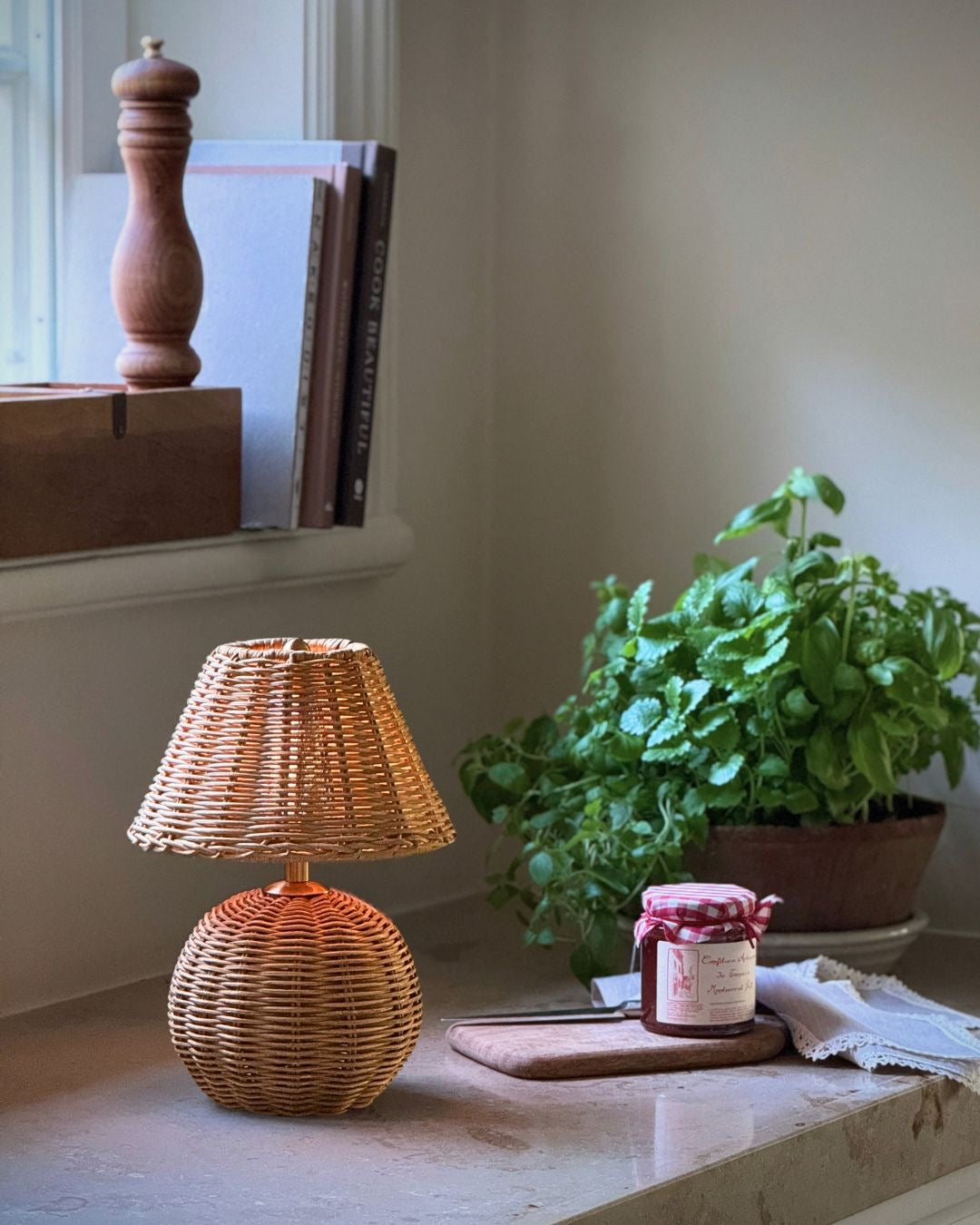 Verona Rattan Edition